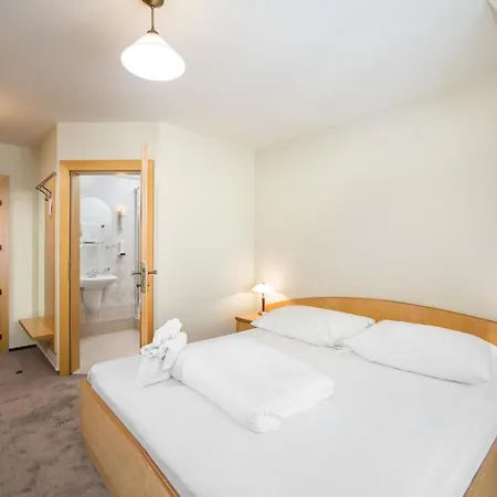 Zlaty Lev Otel Jablonec nad Nisou